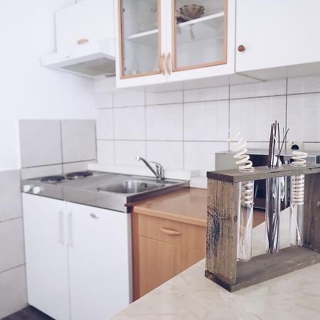 Apartments And Rooms Marica Макарска Екстериор снимка